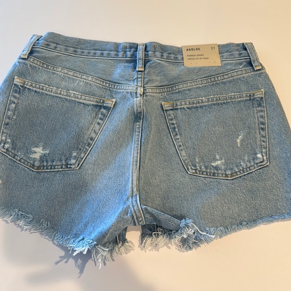 NWT AGOLDE Parke Vintage Cut-Off Denim Shorts
In Swapmeet Size 27 - Picture 5 of 8